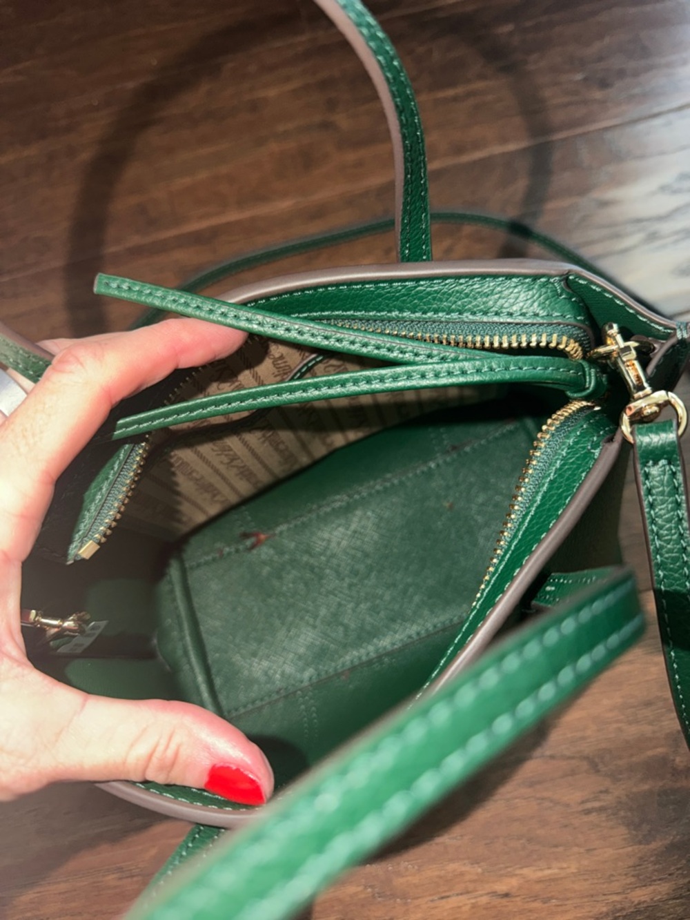 Tory Burch Green Pebbled Leather Crossbody Satchel - Picture 5 of 6